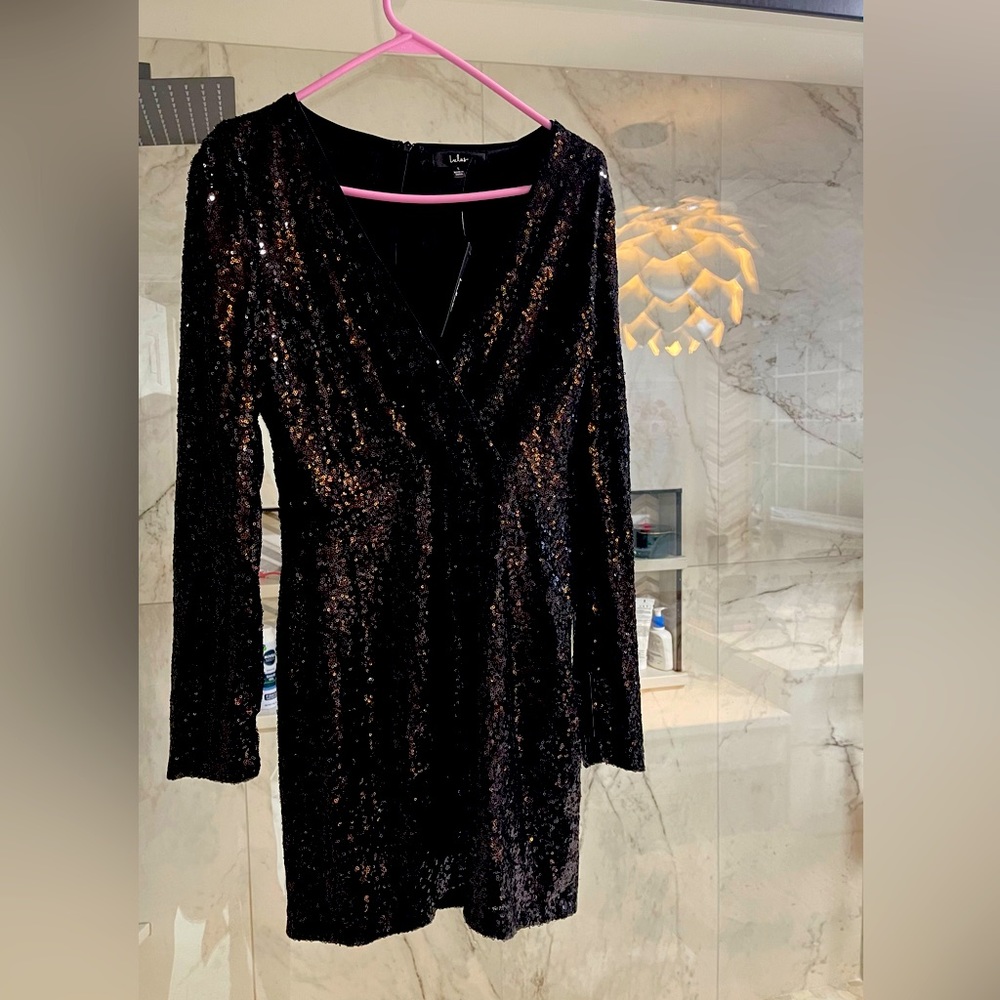 Large blk sequin lulus dress